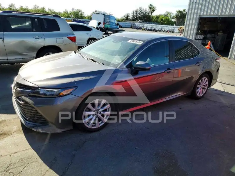 2018 Toyota CAMRY фото