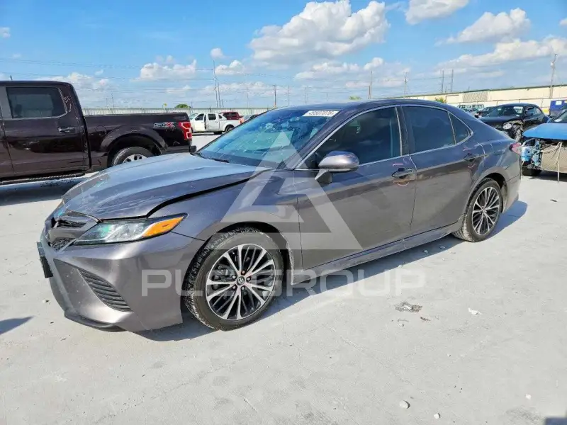 2018 Toyota CAMRY фото