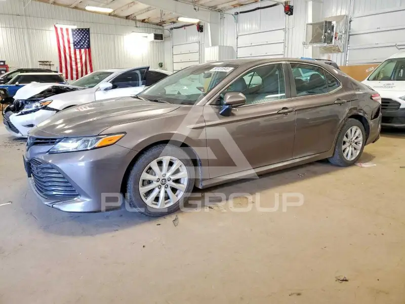 2018 Toyota CAMRY фото