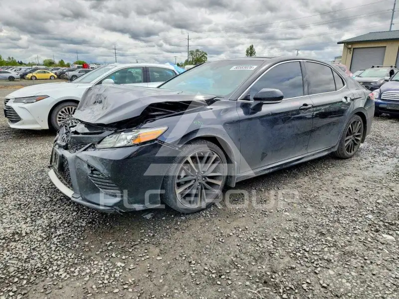 2018 Toyota CAMRY фото