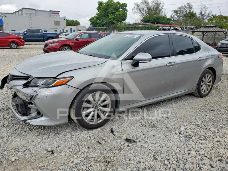 2018 Toyota CAMRY фото