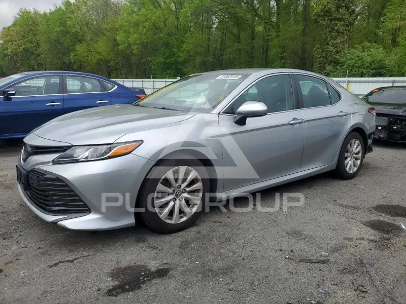 2018 Toyota CAMRY фото