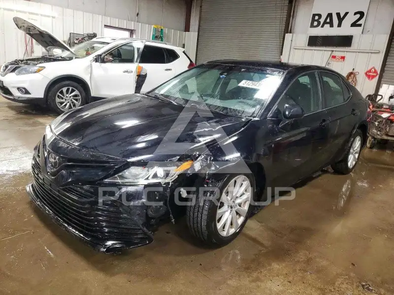 2018 Toyota CAMRY фото