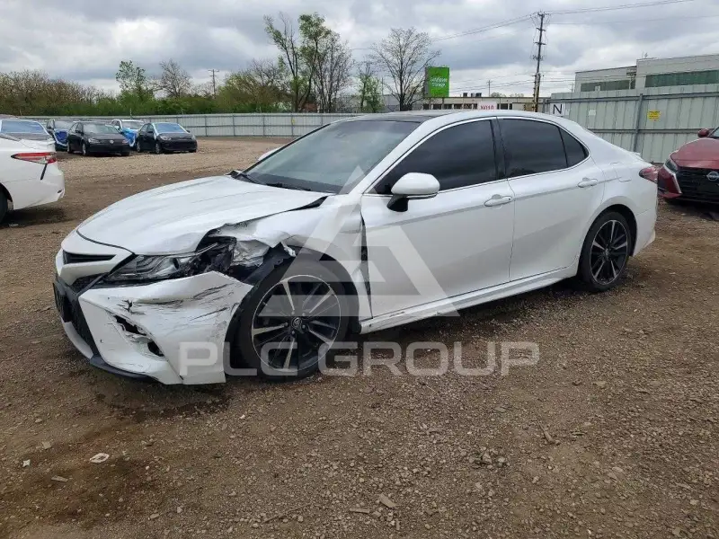 2018 Toyota CAMRY фото