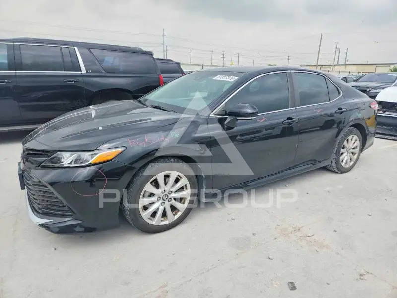 2018 Toyota CAMRY фото