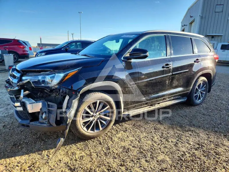 2018 Toyota Highlander фото