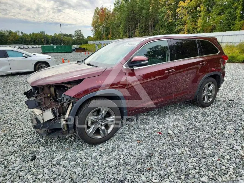 2018 Toyota Highlander photo