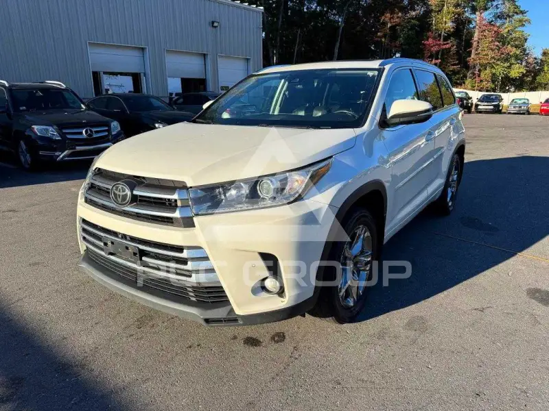 2018 Toyota Highlander фото