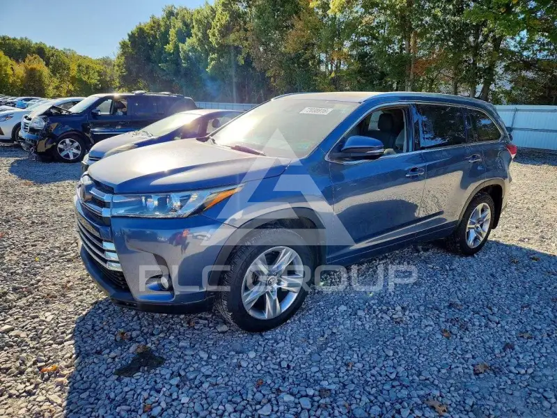 2018 Toyota Highlander фото