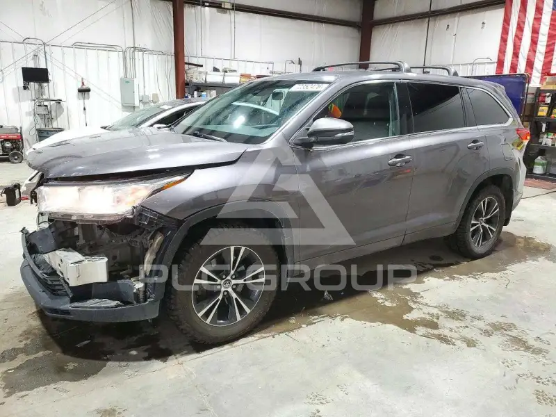 2018 Toyota Highlander фото