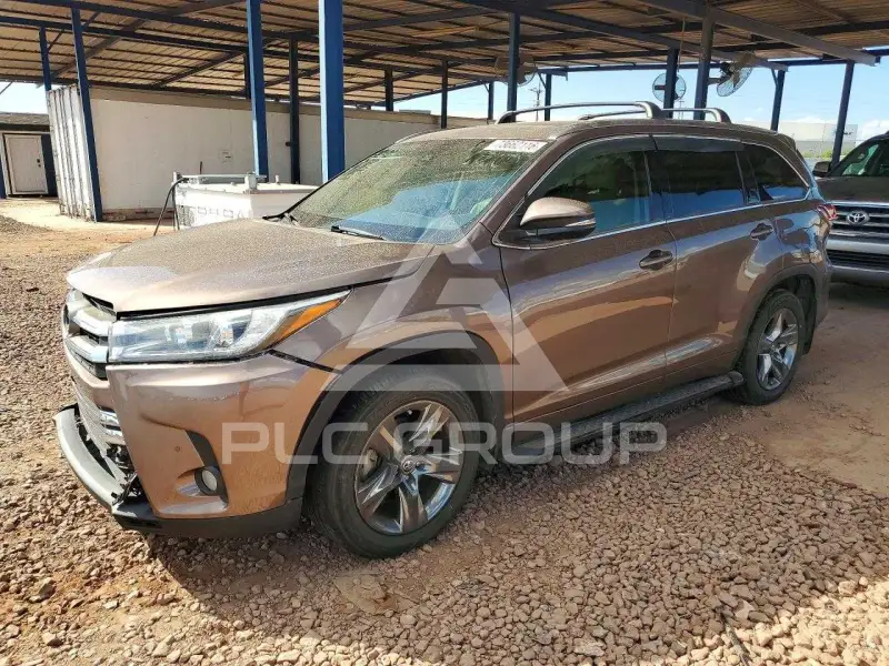 2018 Toyota Highlander photo