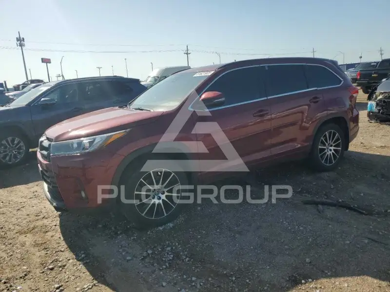 2018 Toyota Highlander фото