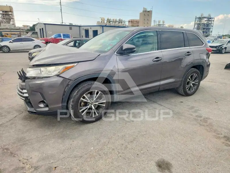 2018 Toyota Highlander фото