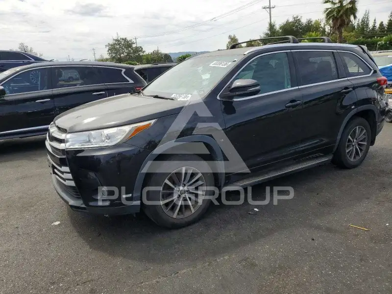 2018 Toyota Highlander фото