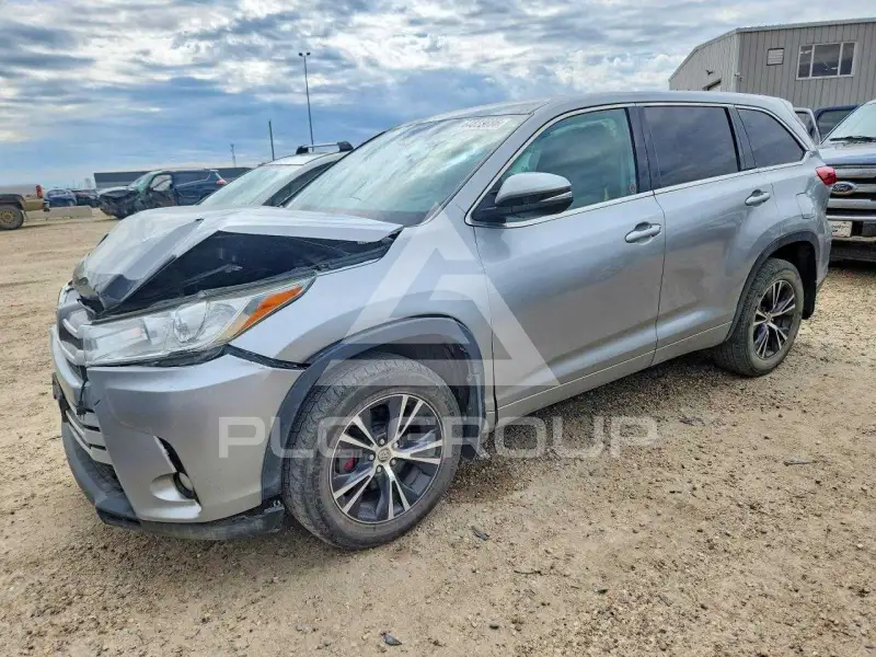 2018 Toyota Highlander фото