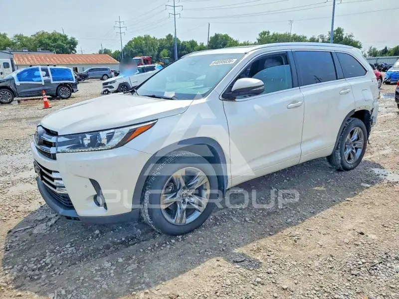 2018 Toyota Highlander фото