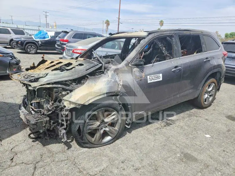 2018 Toyota Highlander фото