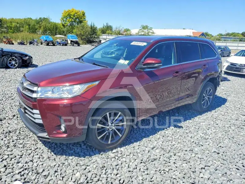 2018 Toyota Highlander фото
