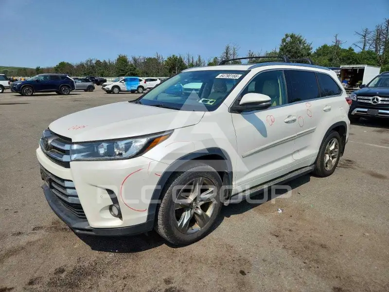 2018 Toyota Highlander фото
