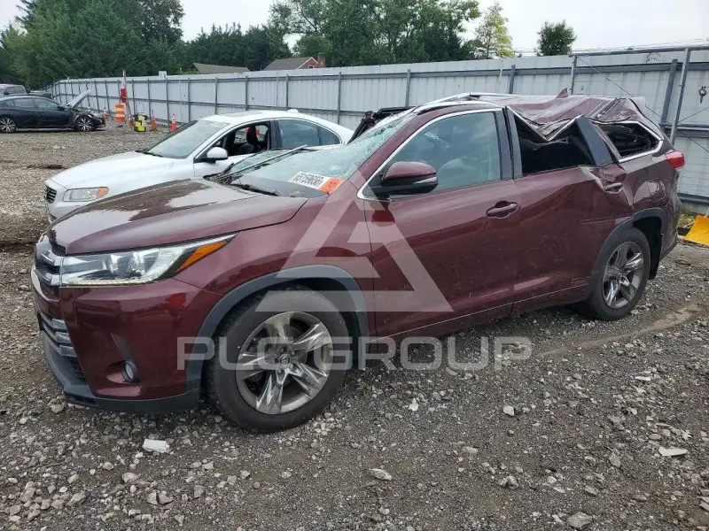 2018 Toyota Highlander photo
