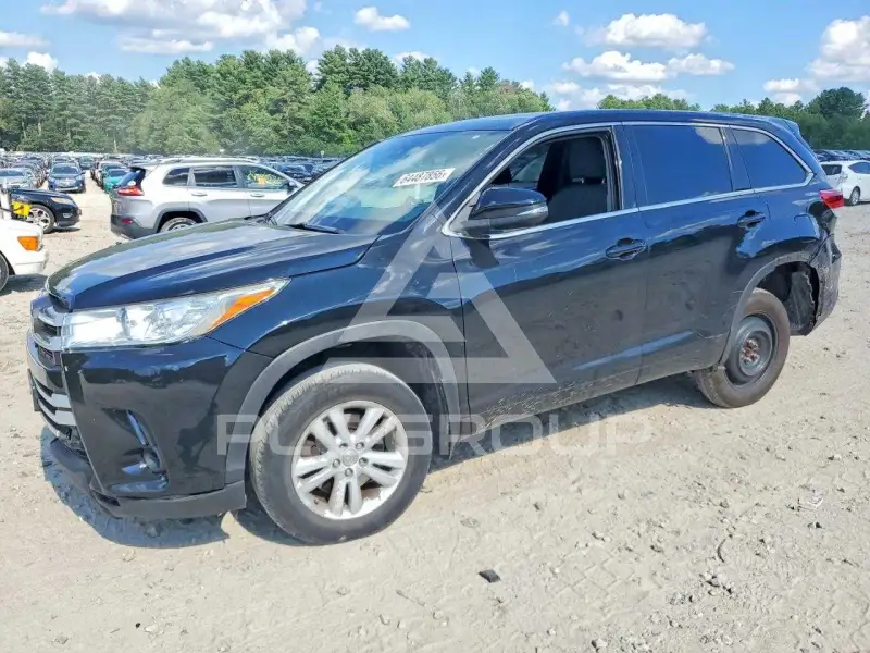 2018 Toyota Highlander photo