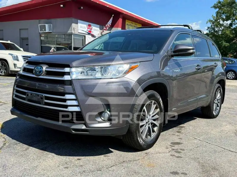 2018 Toyota Highlander photo