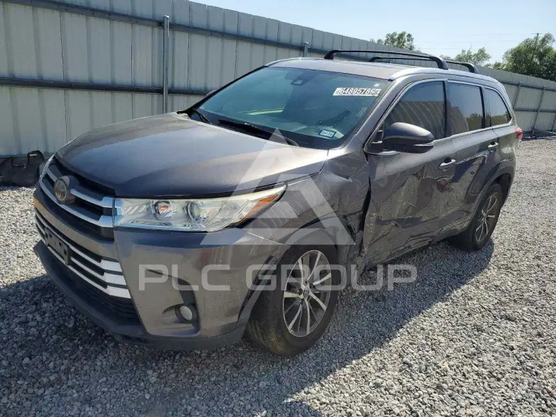 2018 Toyota Highlander фото