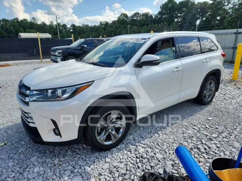 2018 Toyota Highlander фото