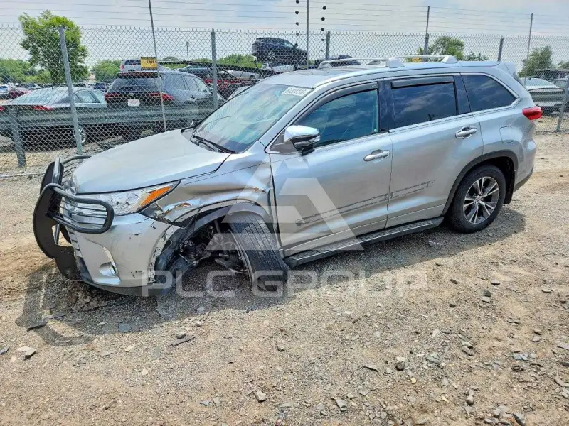 2018 Toyota Highlander фото