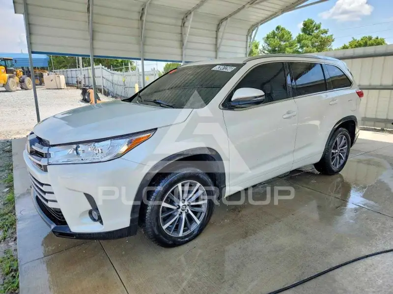 2018 Toyota Highlander фото