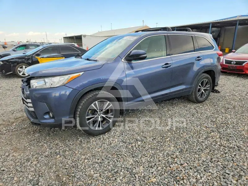 2018 Toyota Highlander фото