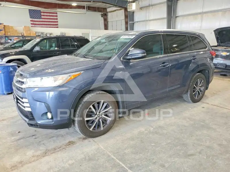 2018 Toyota Highlander фото