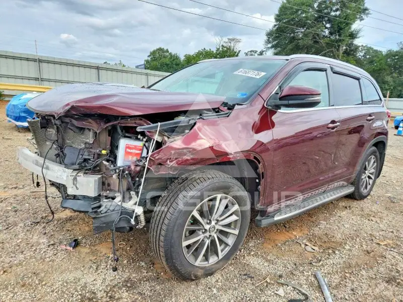 2018 Toyota Highlander photo
