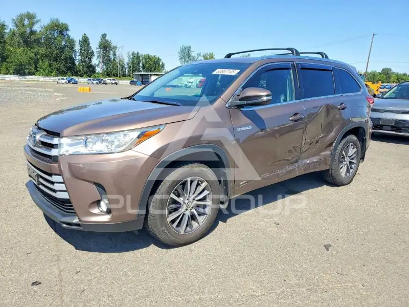 2018 Toyota Highlander фото