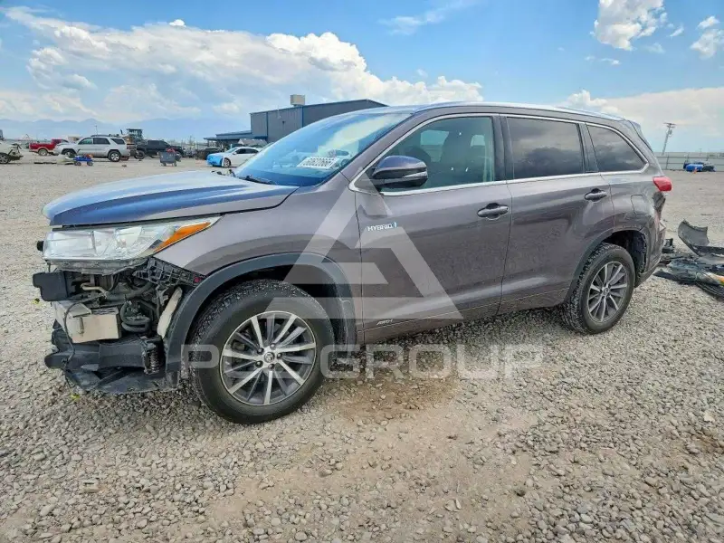 2018 Toyota Highlander фото