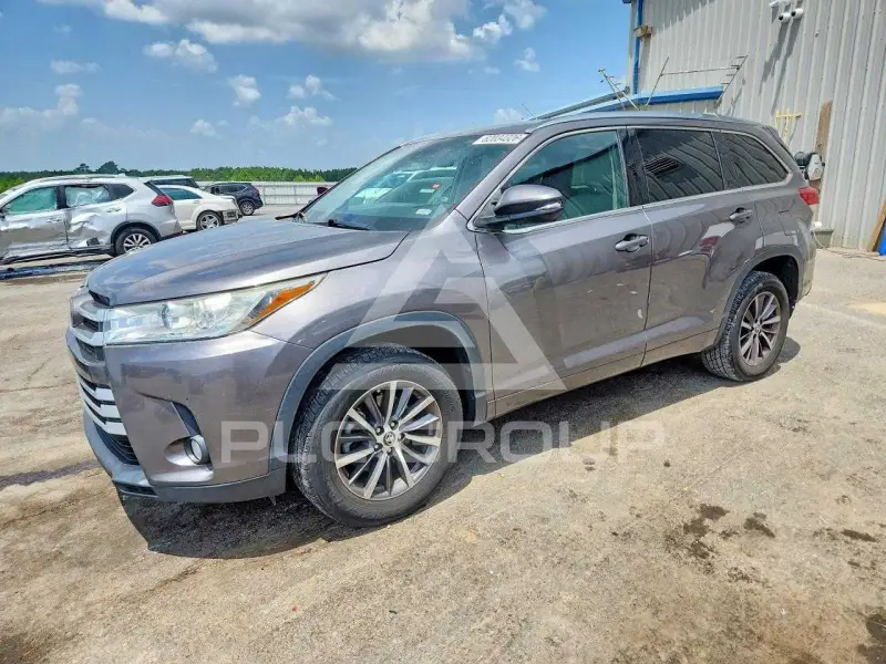 2018 Toyota Highlander фото