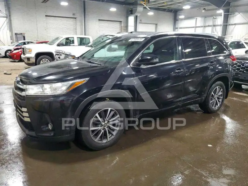 2018 Toyota Highlander фото