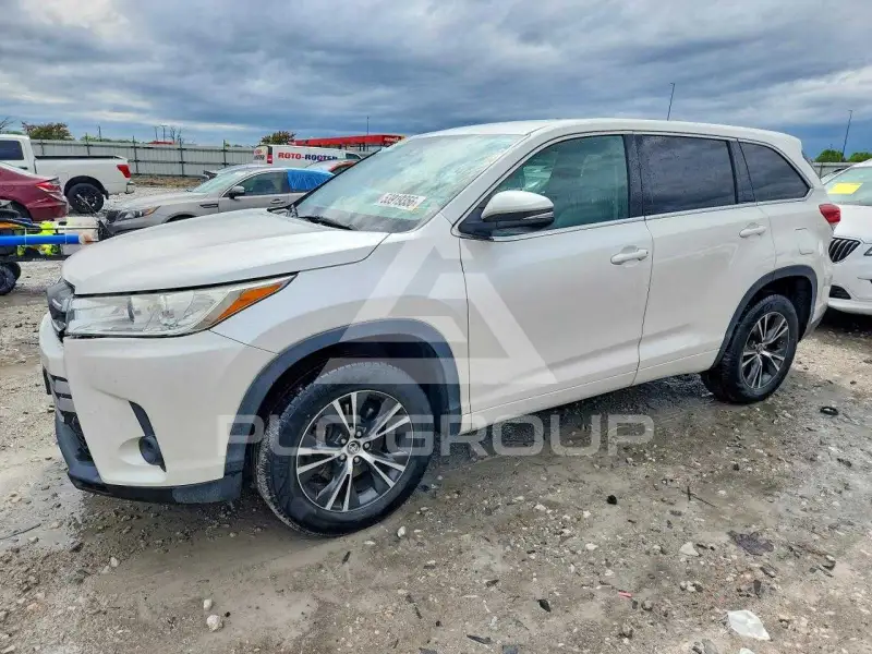 2018 Toyota Highlander фото