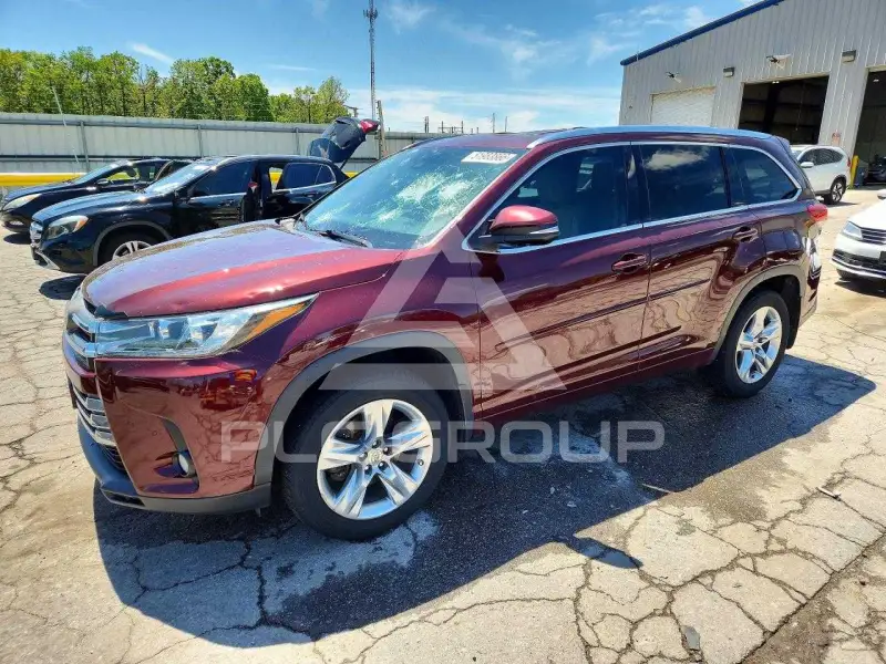 2018 Toyota Highlander фото