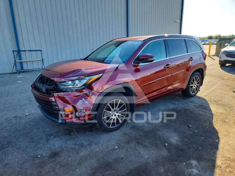 2018 Toyota Highlander фото