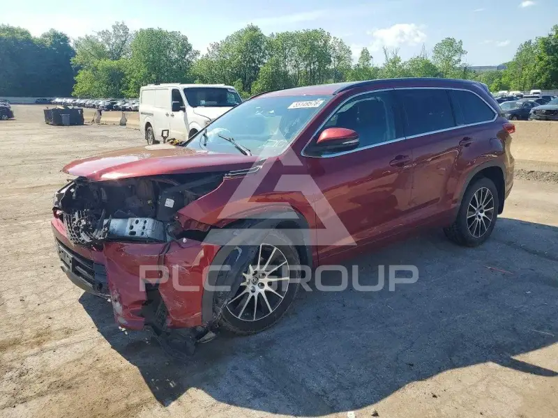 2018 Toyota Highlander фото