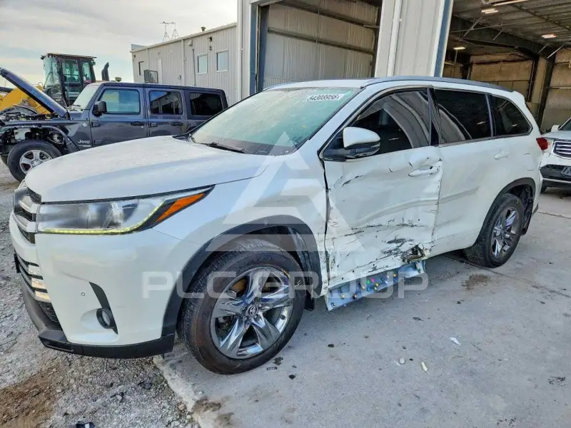 2018 Toyota Highlander фото