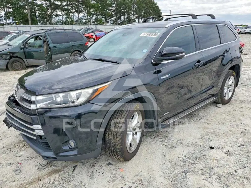 2018 Toyota Highlander photo