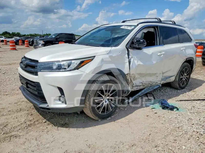 2018 Toyota Highlander фото