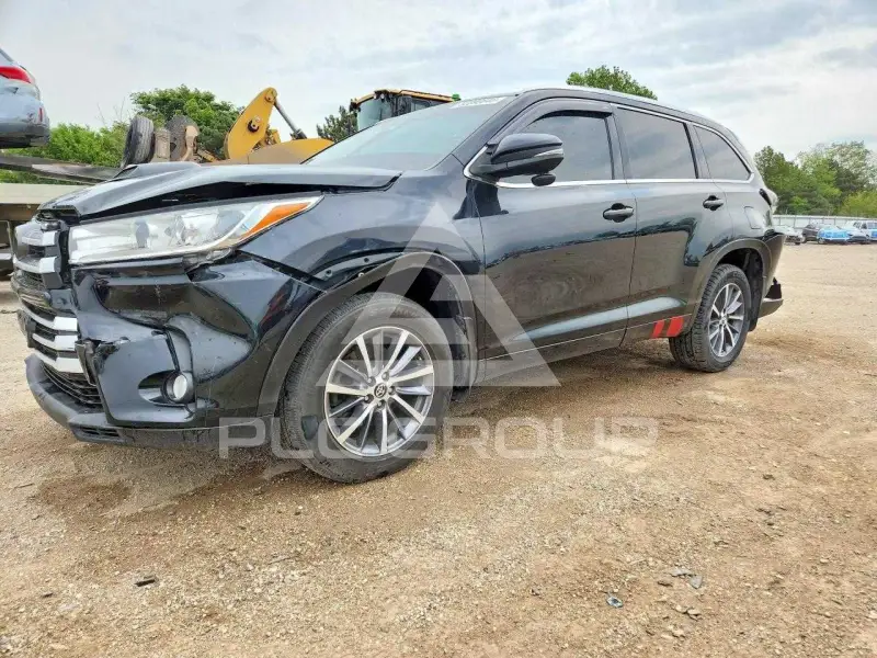 2018 Toyota Highlander фото
