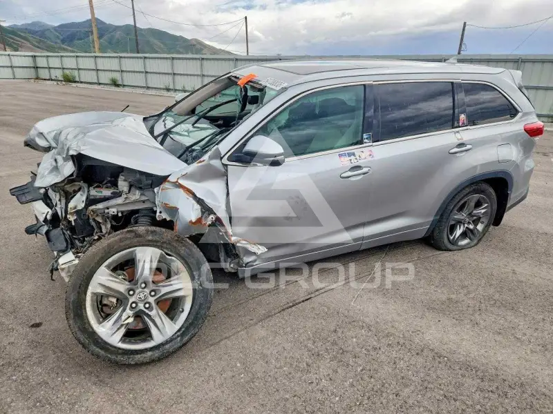 2018 Toyota Highlander фото