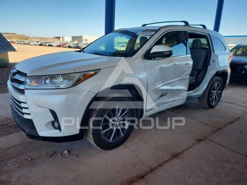 2018 Toyota Highlander фото