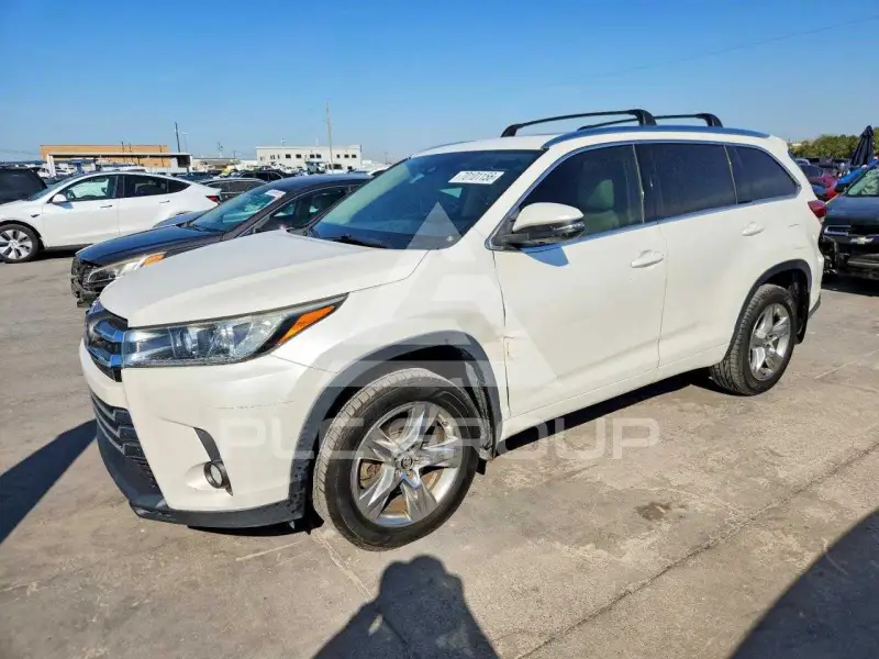 2018 Toyota Highlander фото