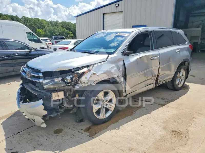 2018 Toyota Highlander фото