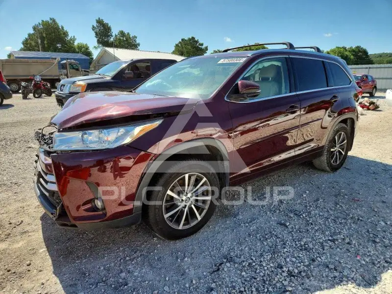 2018 Toyota Highlander фото